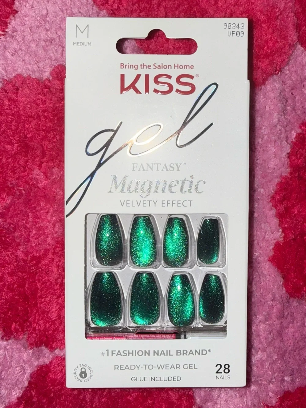 New KISS Gel Fantasy Magnetic Velvety Effect Green Press-On Nails Medium 28 PC